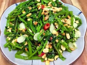 Rau muống xào tỏi